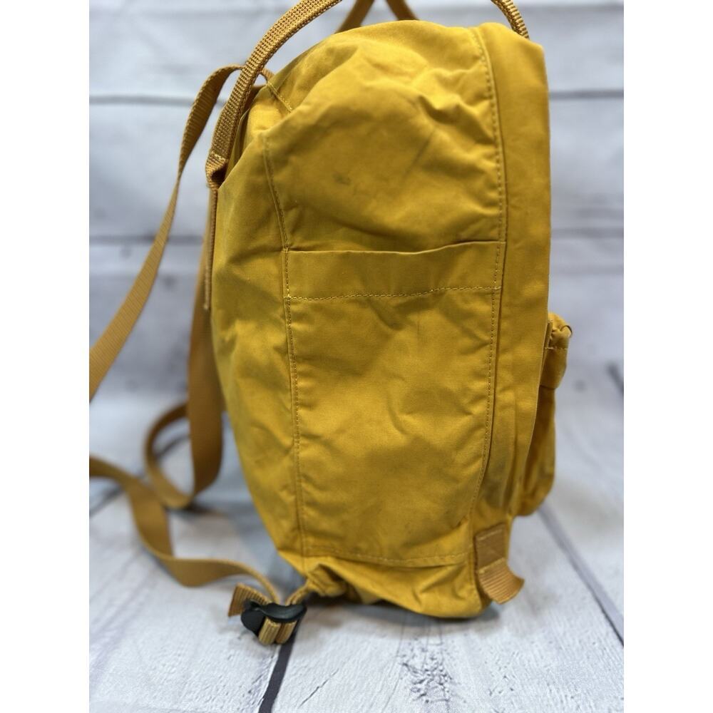 Fjallraven Kanken Classic Backpack Daypack Bag Ochre Yellow Medium Canvas - Picture 5 of 10